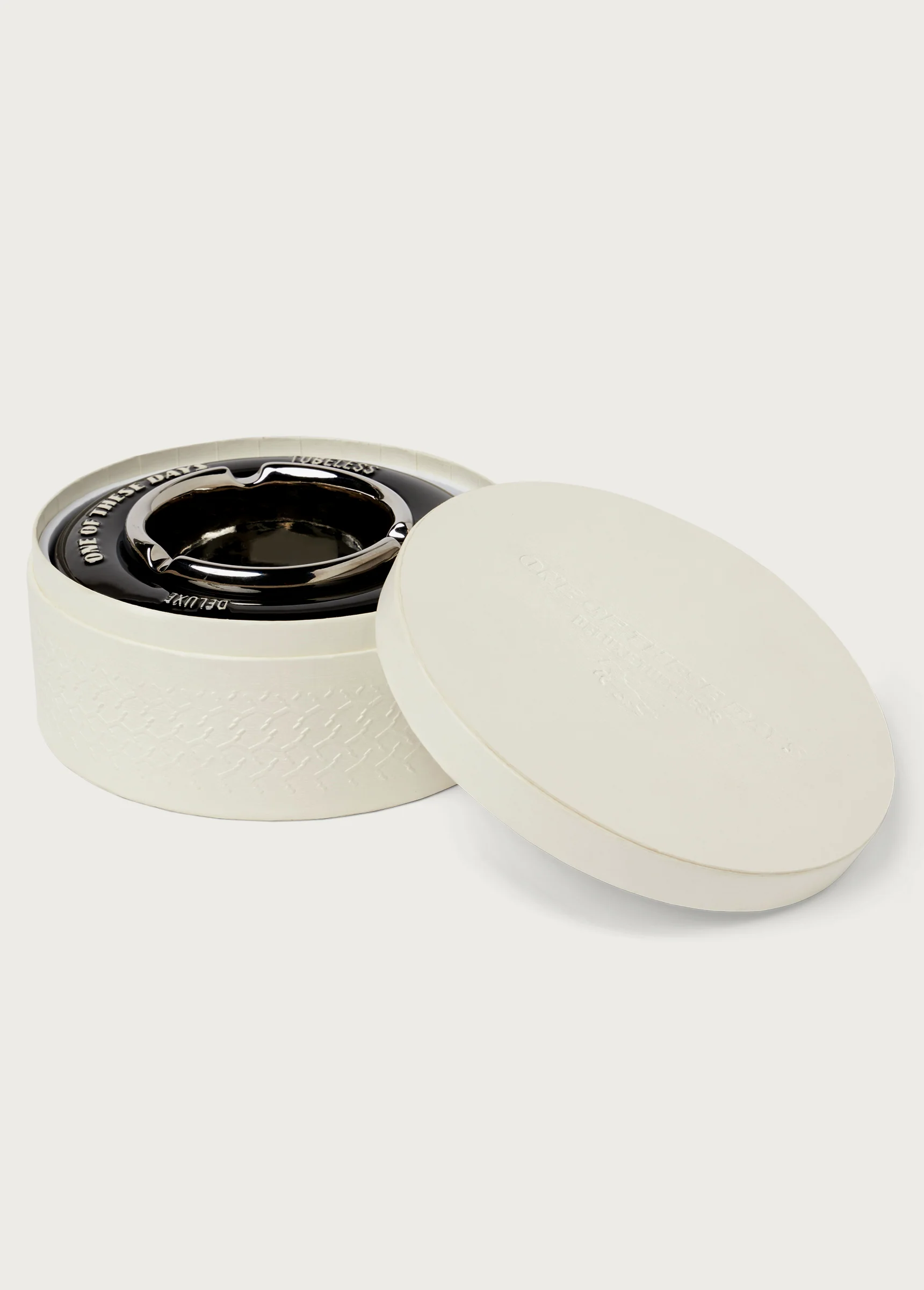Interstate Ashtray - Image 8