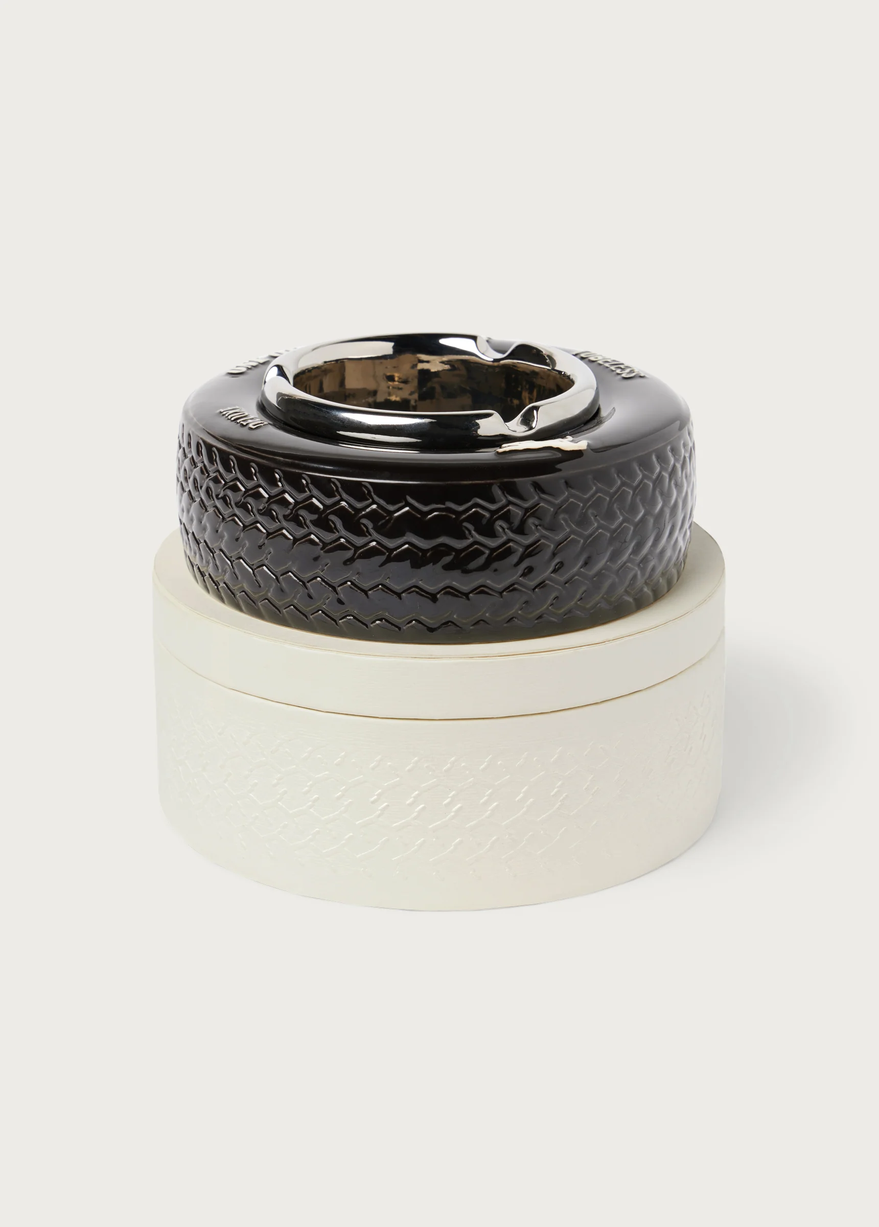 Interstate Ashtray - Image 9
